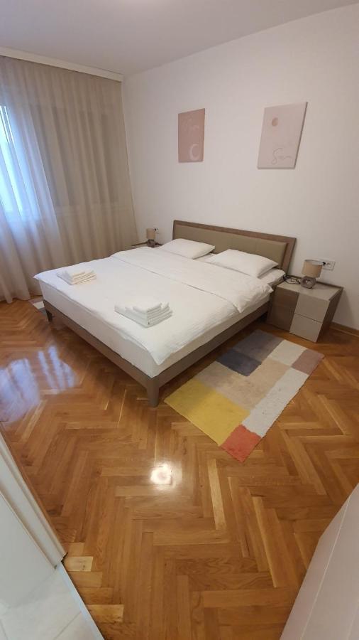 Apartman 8 Vrdnik Exterior photo
