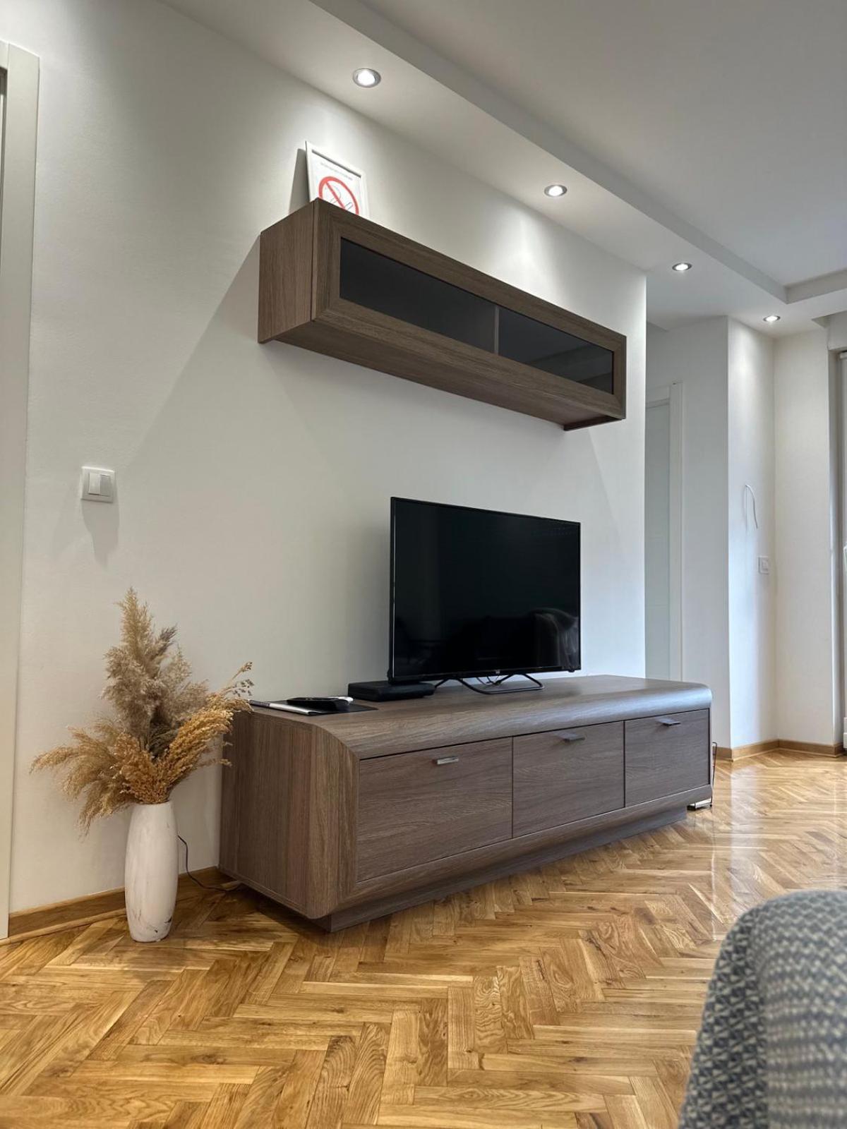 Apartman 8 Vrdnik Exterior photo