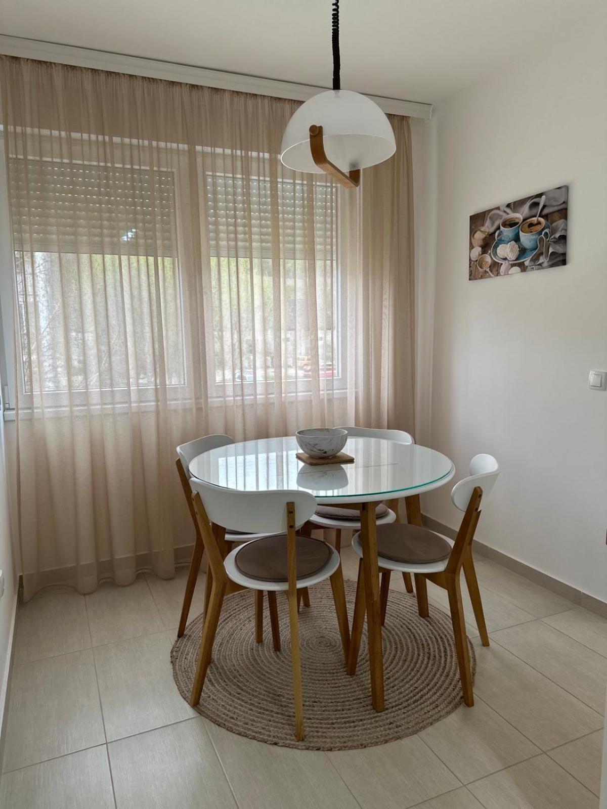 Apartman 8 Vrdnik Exterior photo